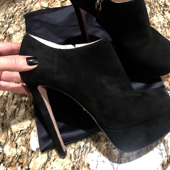 Prada Black suede platform booties with peep toe 6 - Picture 5 of 13